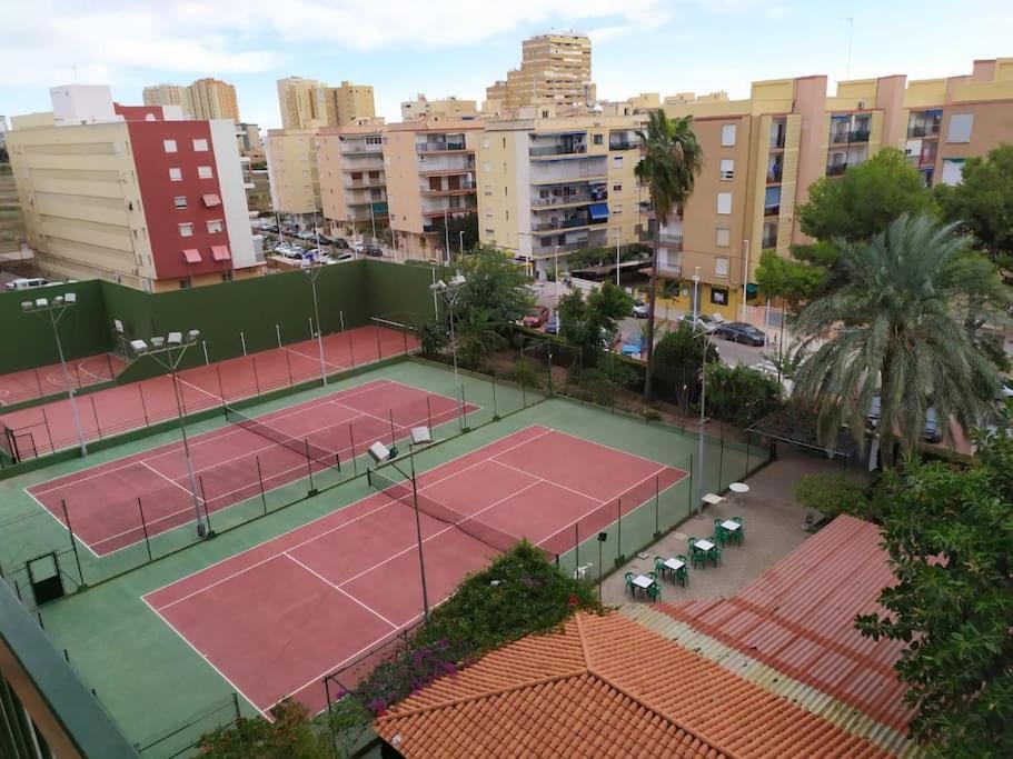 Apartamento Playa Плая Побла де Фарналс Екстериор снимка